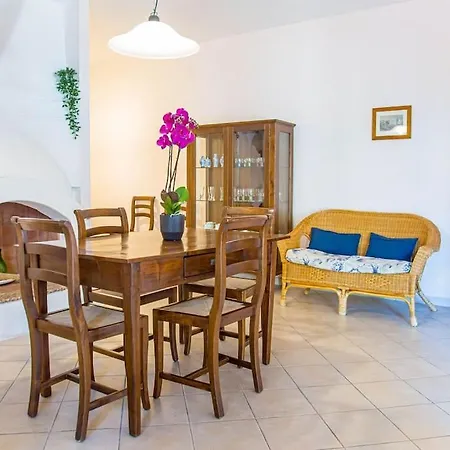 Palm Garden House, Free Parking